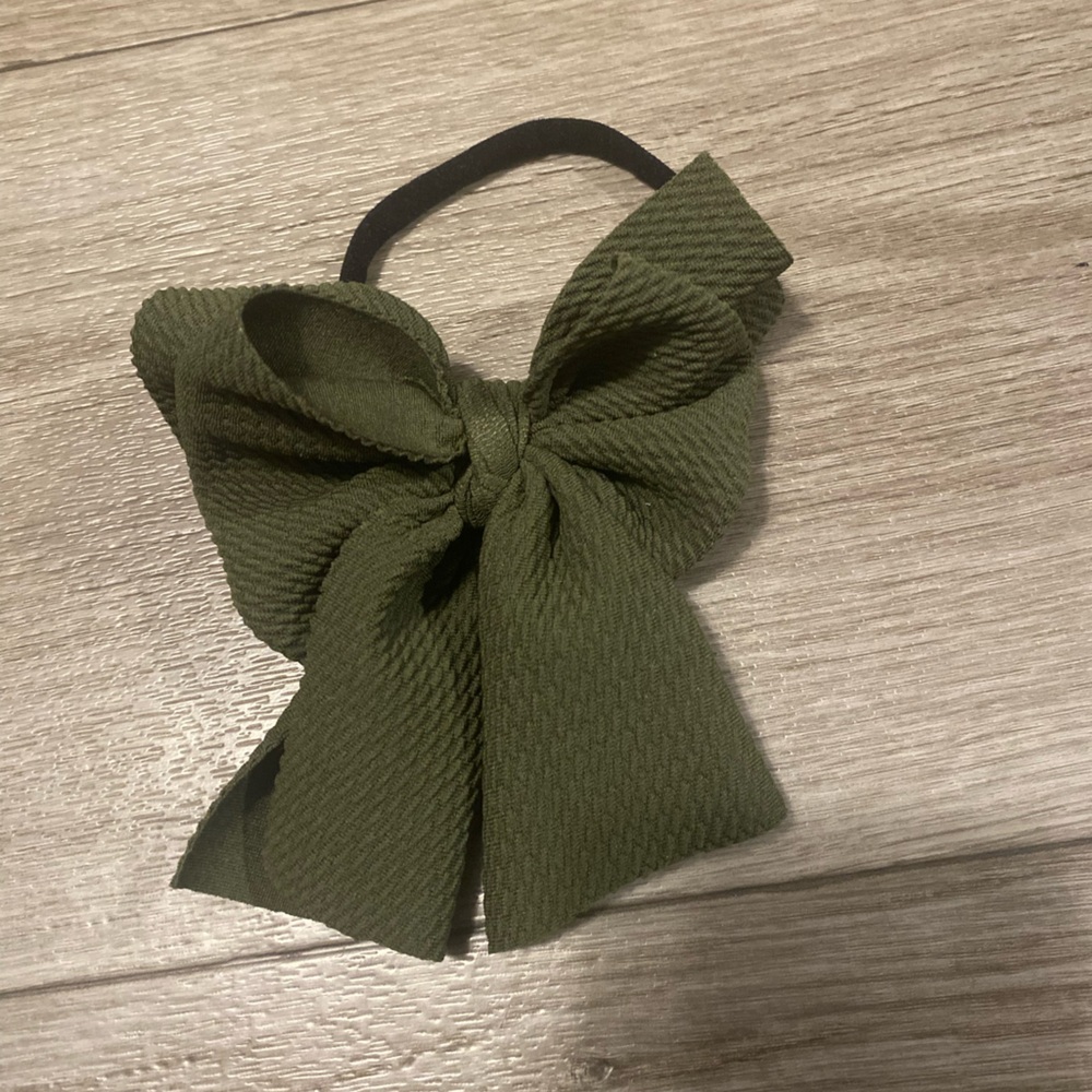 Green Textured Bow Headband